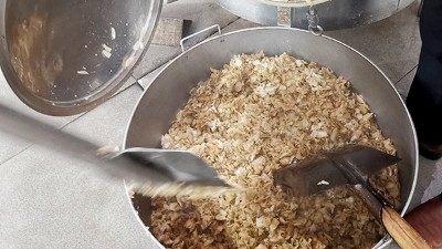 做百合酒什么樣的蒸酒設(shè)備好？百合清香型白酒釀酒技術(shù)培訓(xùn)！
