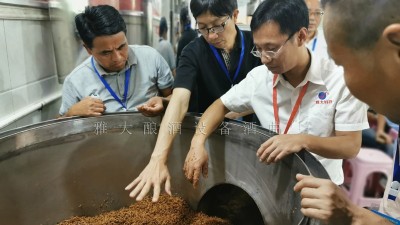 用純糧釀酒設(shè)備蒸固態(tài)酒老塌氣怎么辦？3招幫您解決！