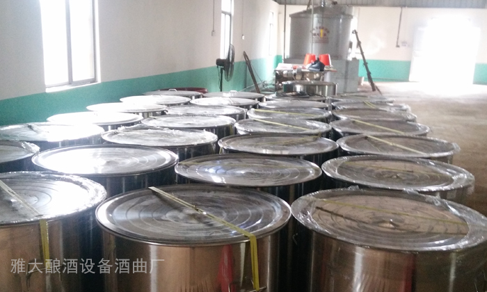 920發(fā)酵前期半密封發(fā)酵，后期全密封發(fā)酵